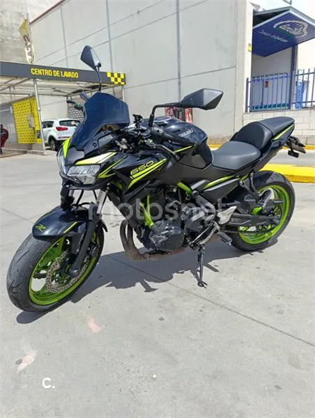 Kawasaki Z650 – Vista 3