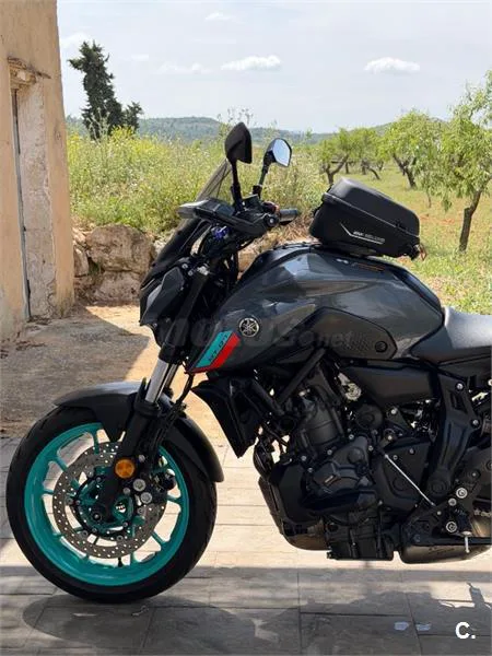Yamaha MT-07 – Vista 7