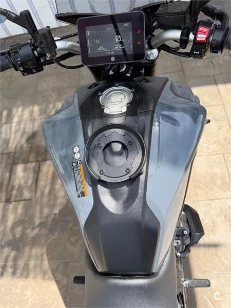 Yamaha MT-07 – Vista 9