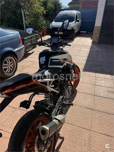 KTM 125 – Vista 2