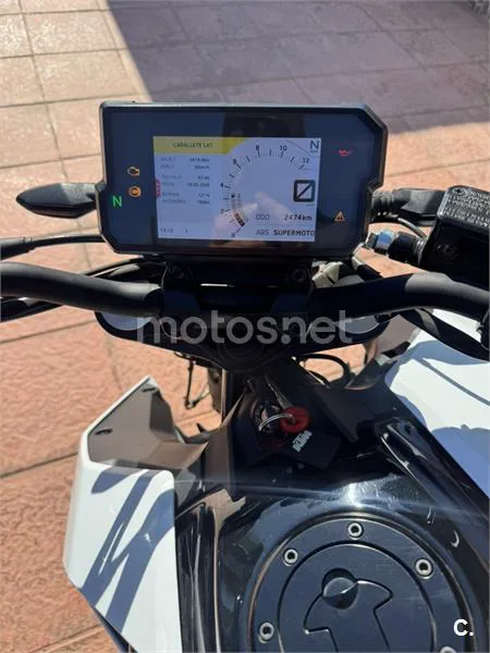 KTM 125 – Vista 3