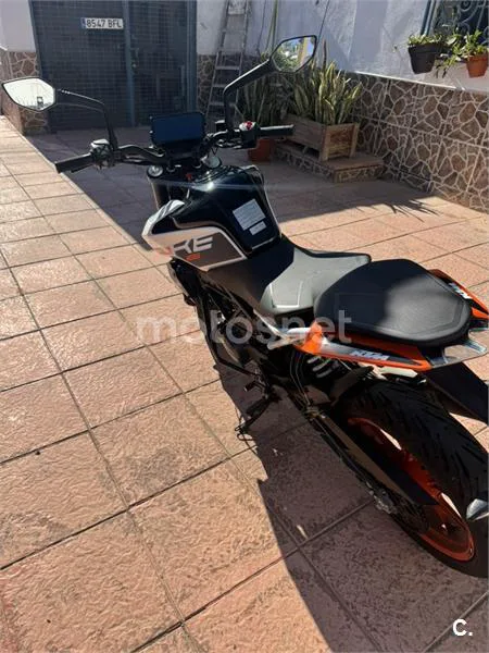 KTM 125 – Vista 4