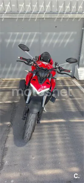 Ducati Streetfighter V4 – Vista 3