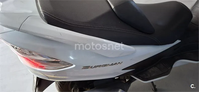 Suzuki Burgman 400 – Vista 4