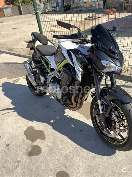 Kawasaki Z900 – Vista 2