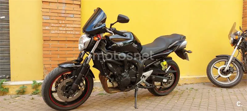 Yamaha FZ6 S2 – Vista 4