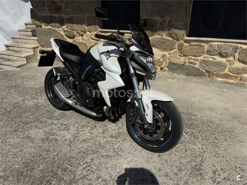 Honda CB 1000R – Vista 2