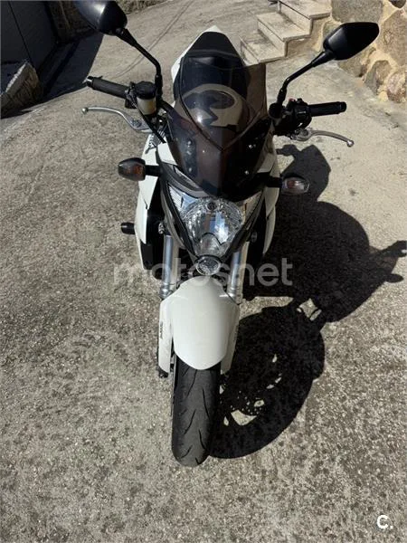 Honda CB 1000R – Vista 3