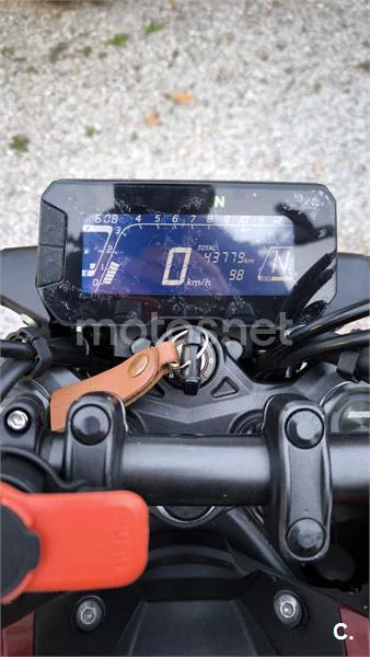 Honda CB 125 R – Vista 5