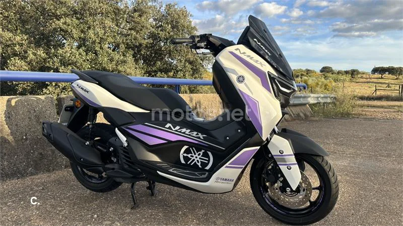 Yamaha NMAX – Vista 2