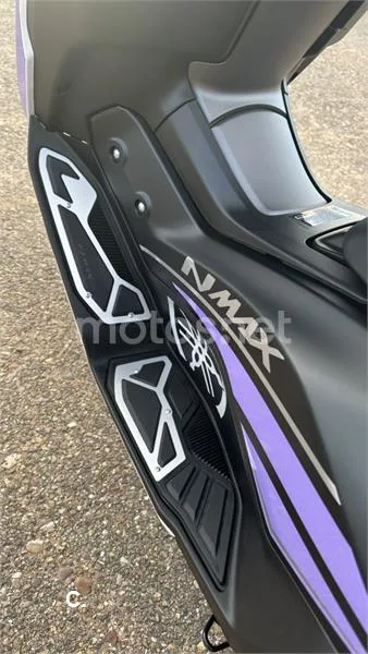 Yamaha NMAX – Vista 4