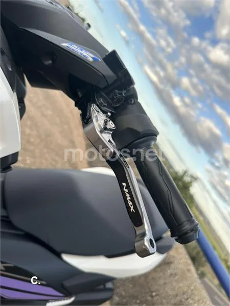 Yamaha NMAX – Vista 5