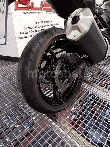 Kawasaki Ninja 500 – Vista 16