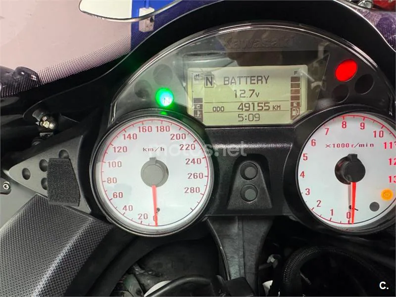 Kawasaki ZZR 1400 – Vista 14