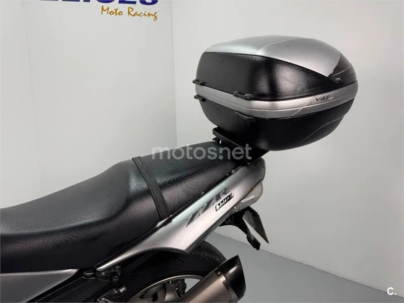Kawasaki ZZR 1400 – Vista 20