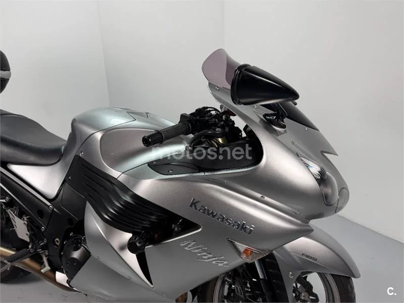 Kawasaki ZZR 1400 – Vista 3