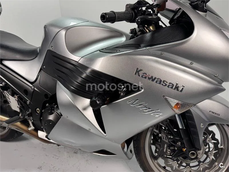 Kawasaki ZZR 1400 – Vista 4