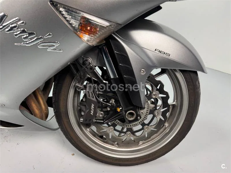 Kawasaki ZZR 1400 – Vista 5