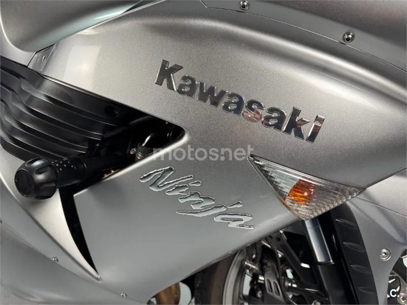 Kawasaki ZZR 1400 – Vista 6