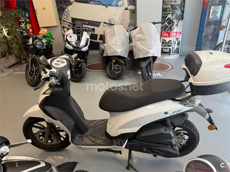 Daelim S16 125 – Vista 3