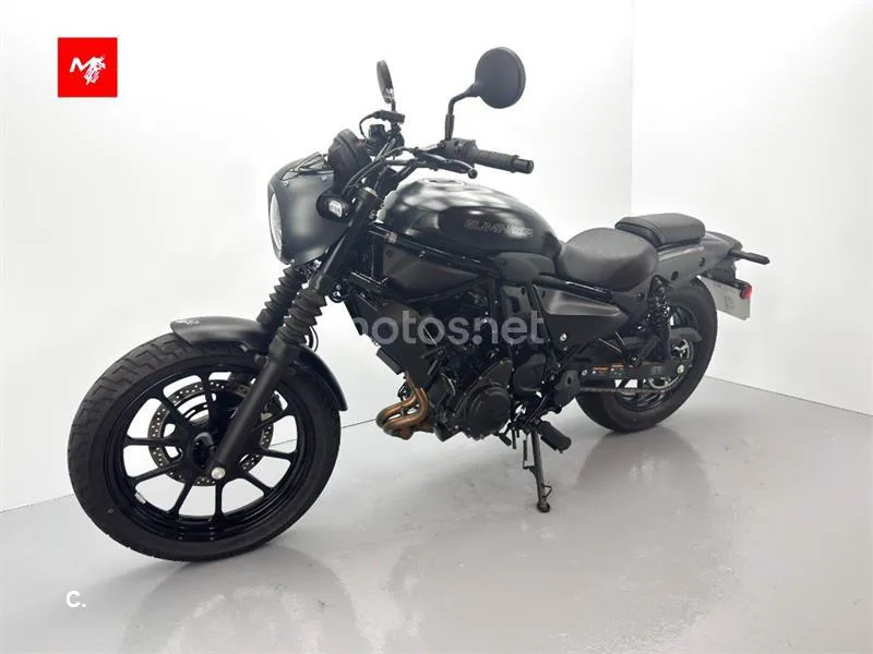 Kawasaki Eliminator 500 – Vista 13