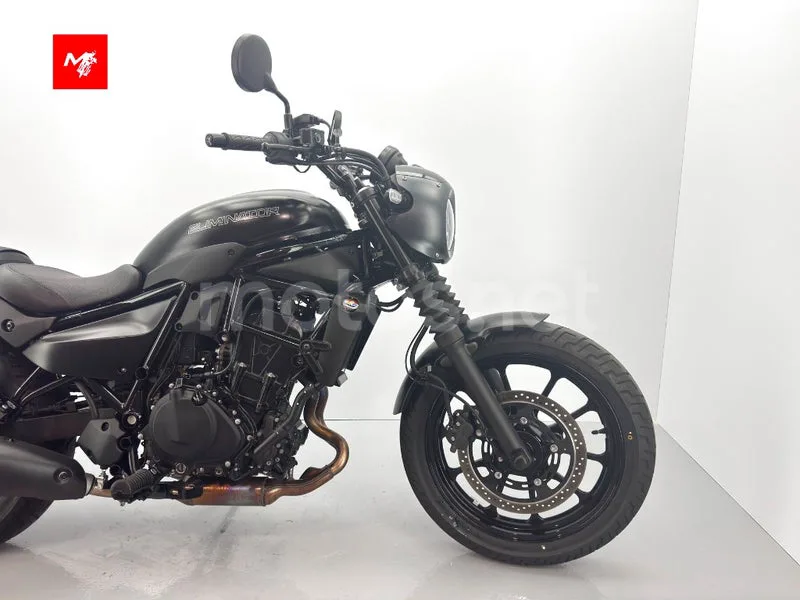 Kawasaki Eliminator 500 – Vista 6