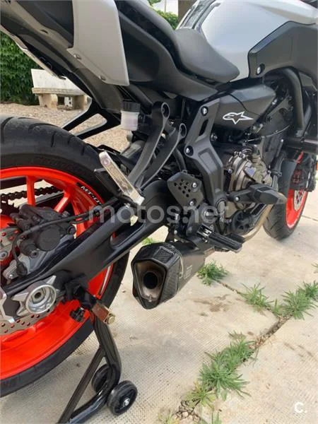 Yamaha MT-07 – Vista 5