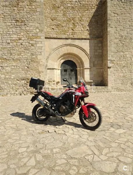 Honda CRF 1000L Africa Twin – Vista 4