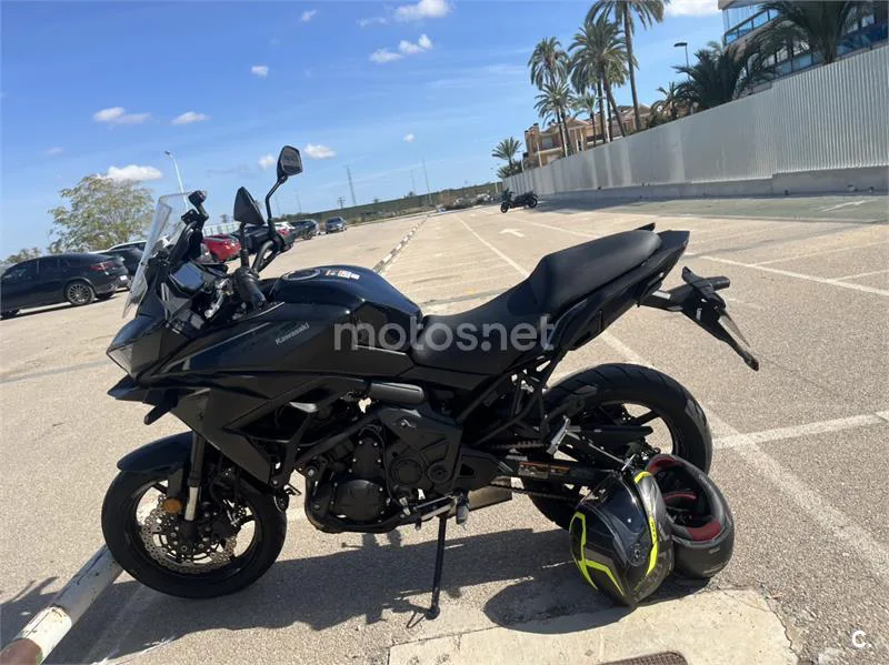 Kawasaki Versys – Vista 12