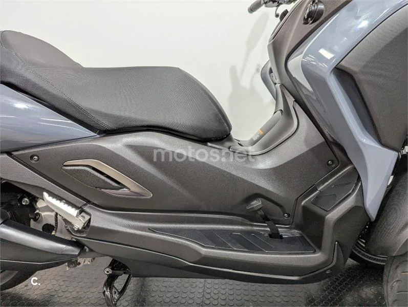 Yamaha Tricity – Vista 7