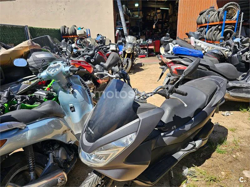 Honda PCX 125 – Vista 4