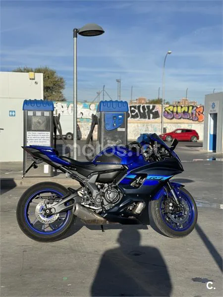 Yamaha R7 – Vista 4