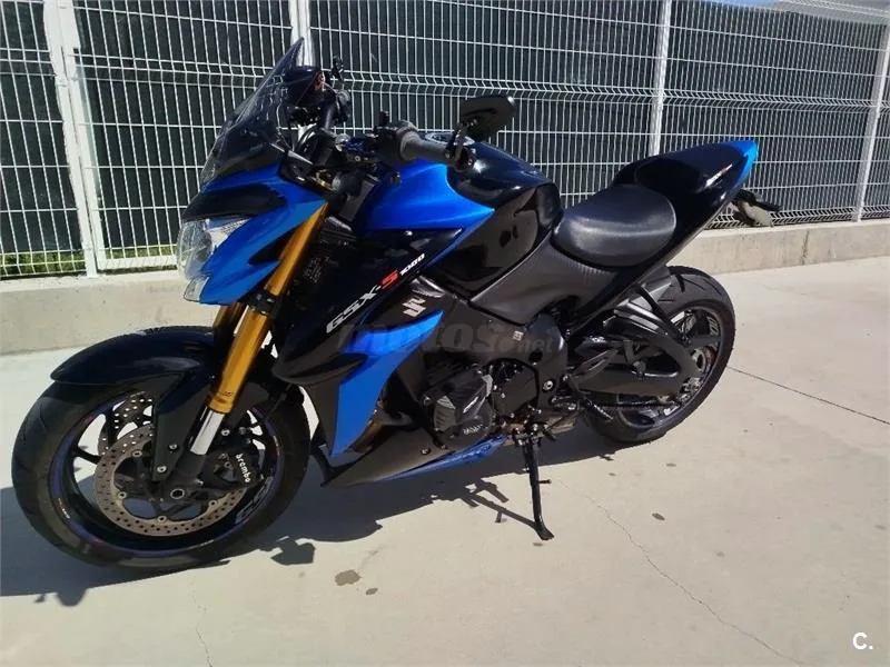 Suzuki GSX-S – Vista 5