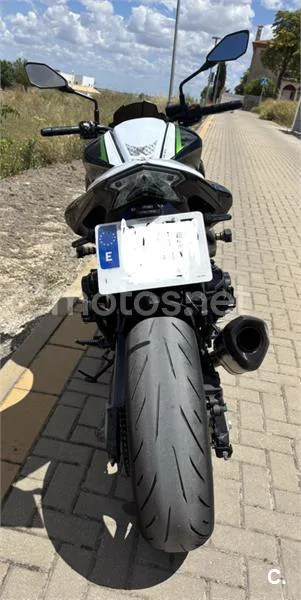 Kawasaki Z800 – Vista 4
