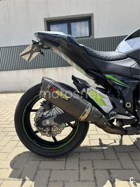 Kawasaki Z800 – Vista 6