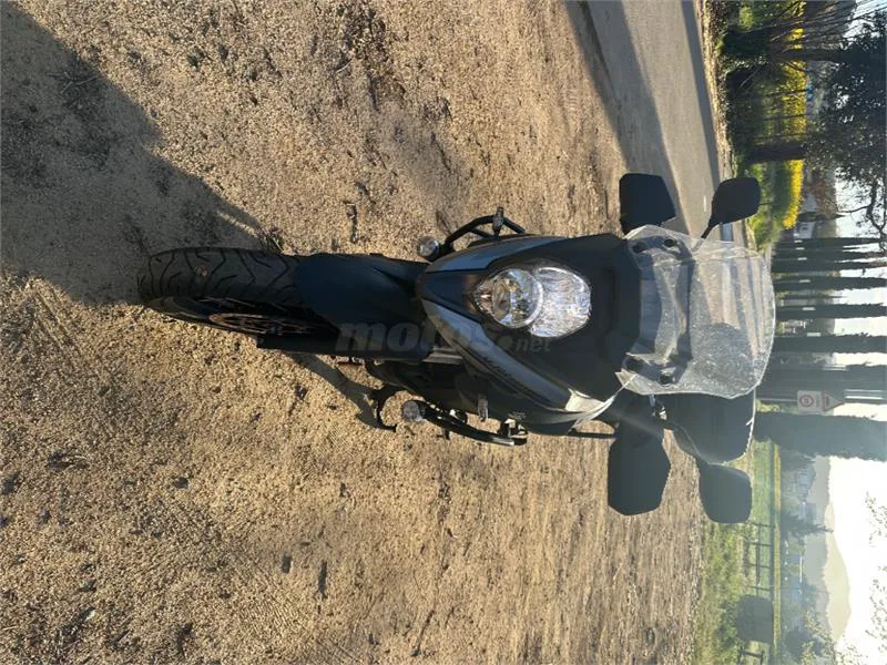 Suzuki V-Strom 650 XT – Vista 6