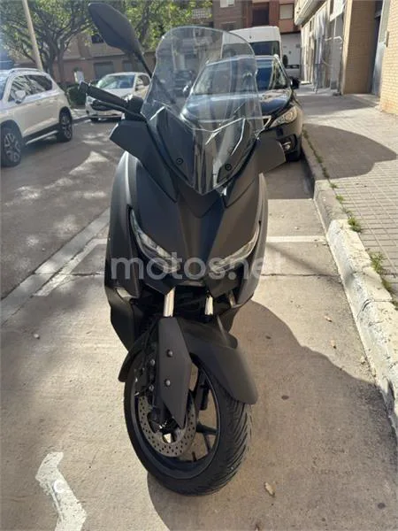 Yamaha XMAX 300 – Vista 4