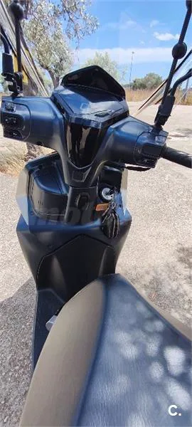 SYM Symphony 125 ST LC – Vista 4