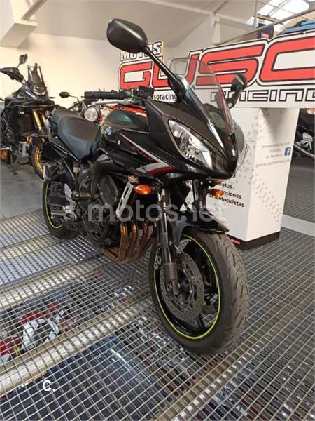 Yamaha FZ6 Fazer – Vista 12