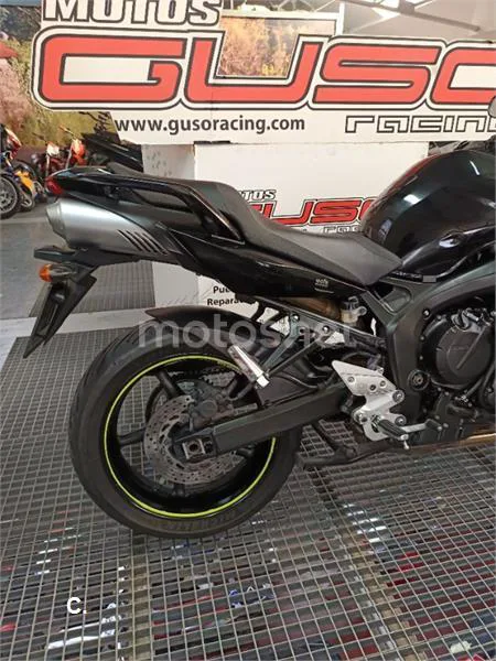 Yamaha FZ6 Fazer – Vista 16