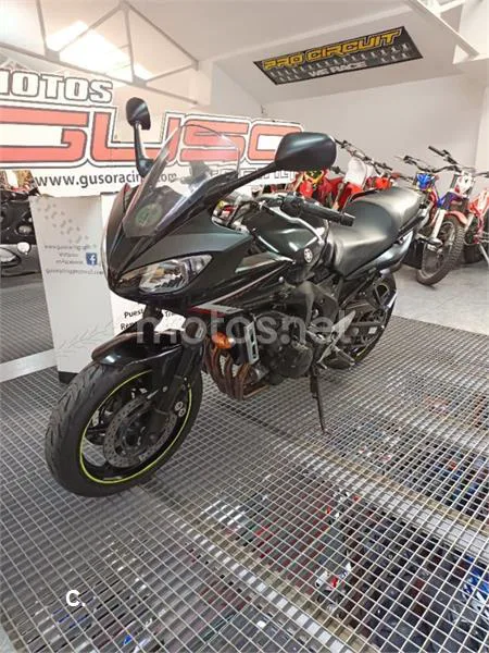 Yamaha FZ6 Fazer – Vista 3