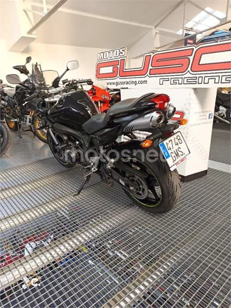 Yamaha FZ6 Fazer – Vista 4