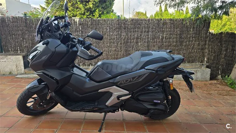 Honda ADV 350 – Vista 2