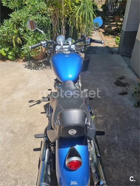 Royal Enfield Super Meteor 650 - Vista 4