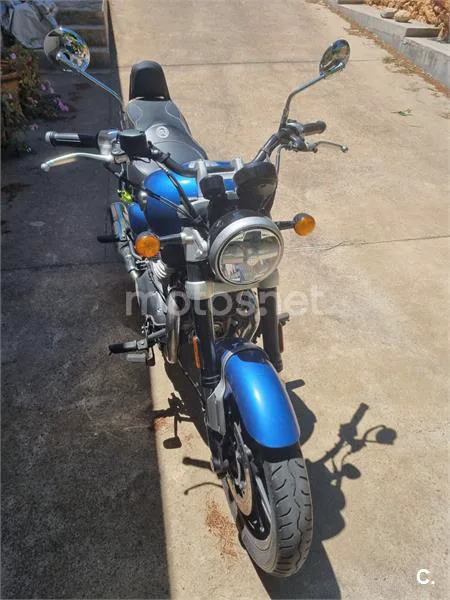 Royal Enfield Super Meteor 650 - Vista 5