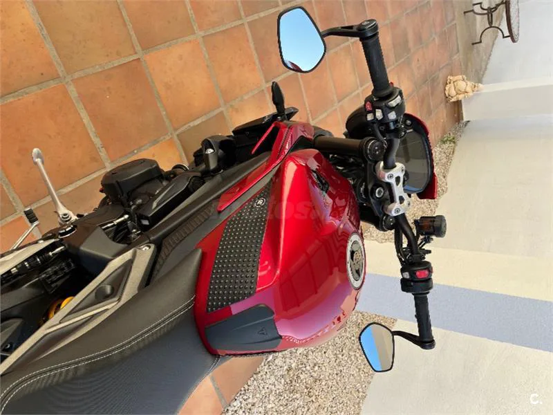 Triumph Street Triple 765 – Vista 7