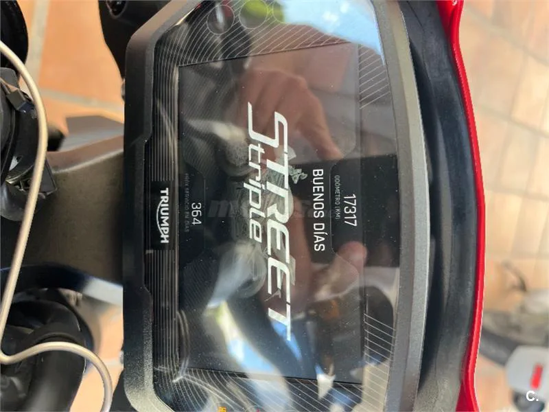 Triumph Street Triple 765 – Vista 9
