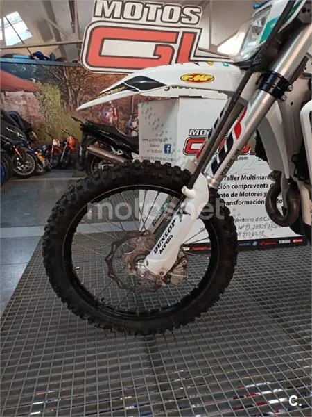 Husqvarna FC 350 – Vista 12