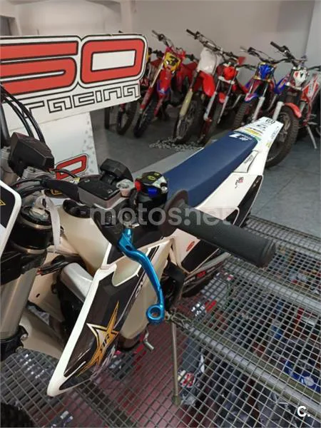 Husqvarna FC 350 – Vista 14