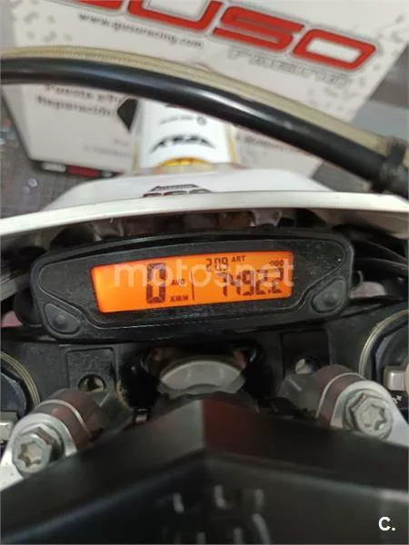 Husqvarna FC 350 – Vista 26